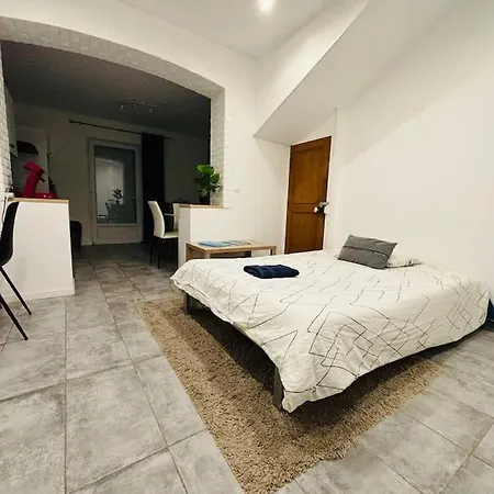 L'escale Abbevilloise By H2c * Abbeville